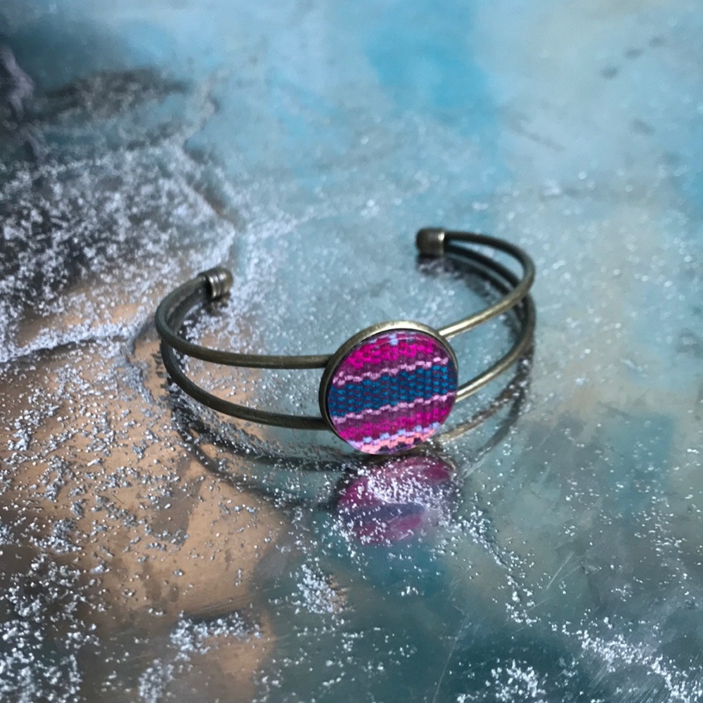Color by Amber bangle